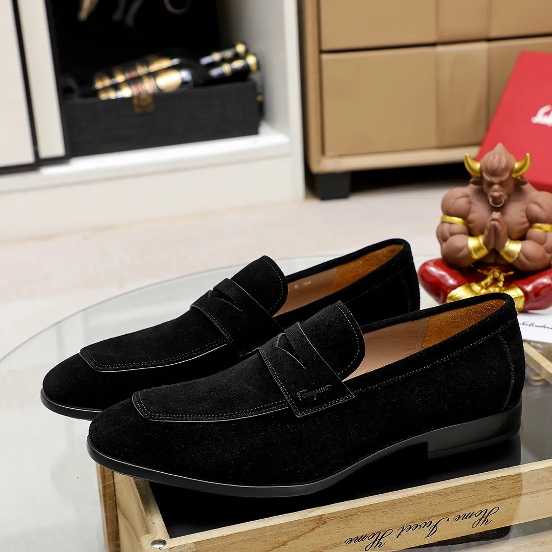 Men's shoes 💰600 🕷🕷🐂【Ferragamo】 Popular fashion casual shoes🇨🇳Official website counter 1:1 production, original mold opening💯Good quality can be seen, imported high-end first-layer pebbled calfskin, water-dyed🐂leather lining🌿very clear texture, high-quality waterproof, non-slip and wear-resistant outsole🎋high quality and low price, truly handmade🍓, 5 colors available! Code number 38-44 (45. To be customized)